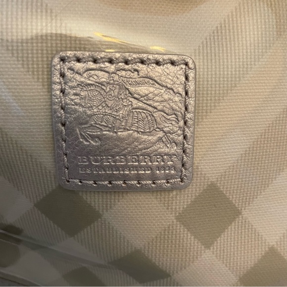 Burberry Tote - Picture 6 of 13